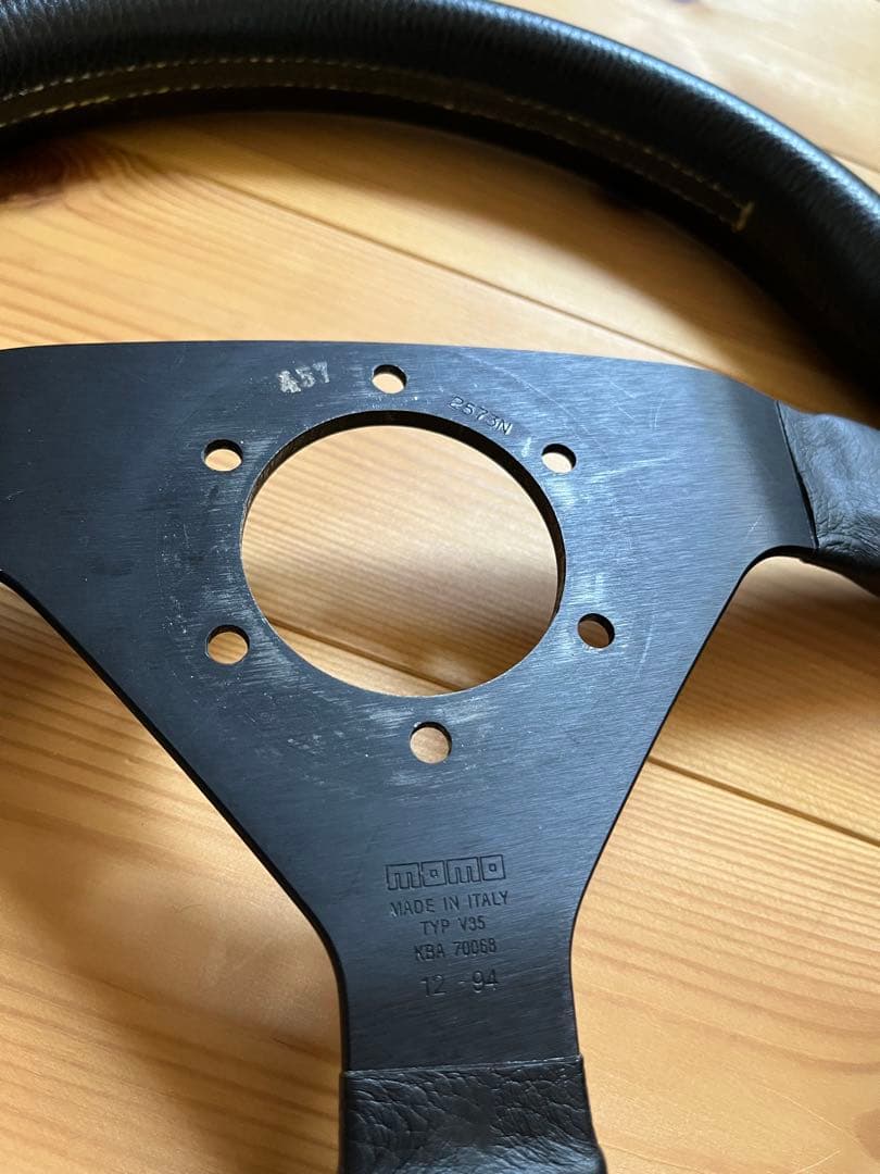 momo ステアリング ヴェローチェ　340mm