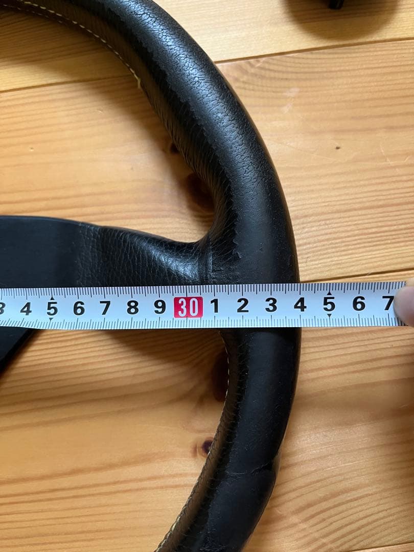 momo ステアリング ヴェローチェ　340mm