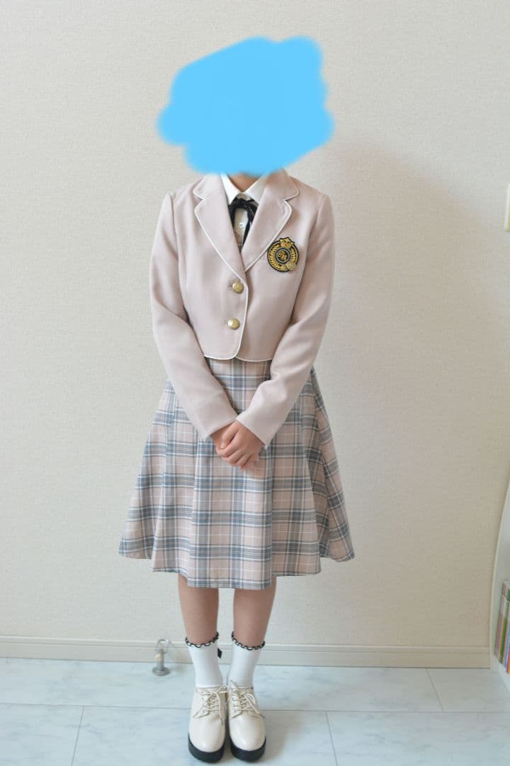 ぽんきちレピピアルマリオ　卒服　2023 ピンクベージュS、Mサイズ靴つき