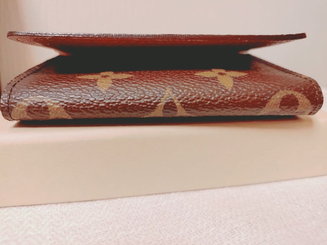 未使用品　ルイ・ヴィトン　名刺入れ