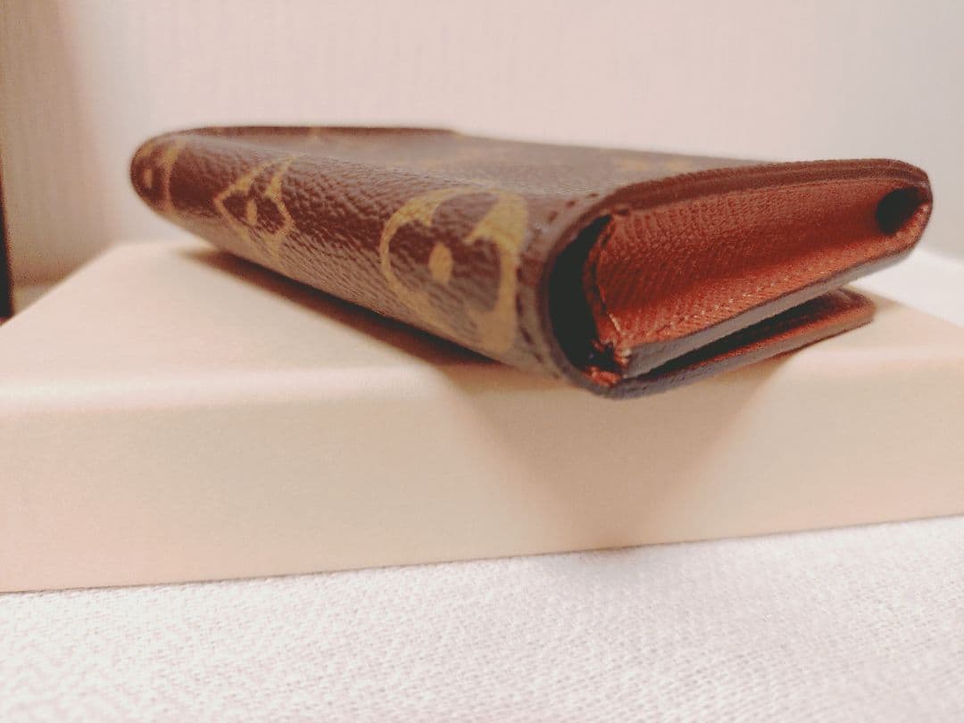 未使用品　ルイ・ヴィトン　名刺入れ