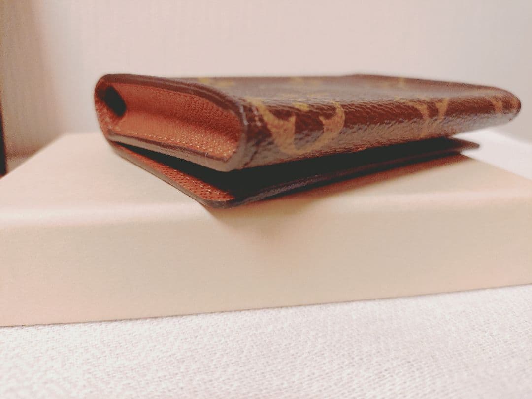 未使用品　ルイ・ヴィトン　名刺入れ