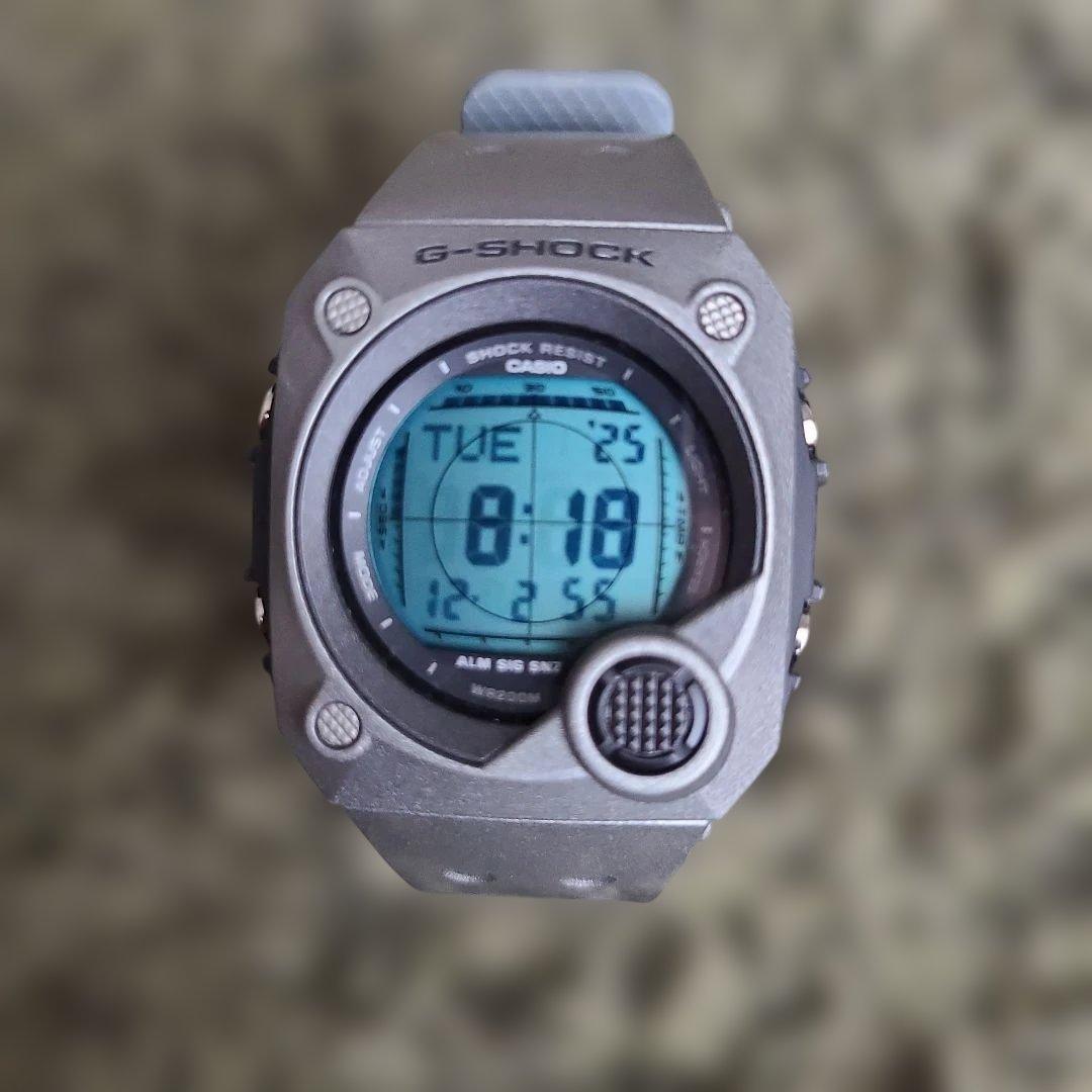 【美品】G-SHOCK G-8000B-2V シルバー