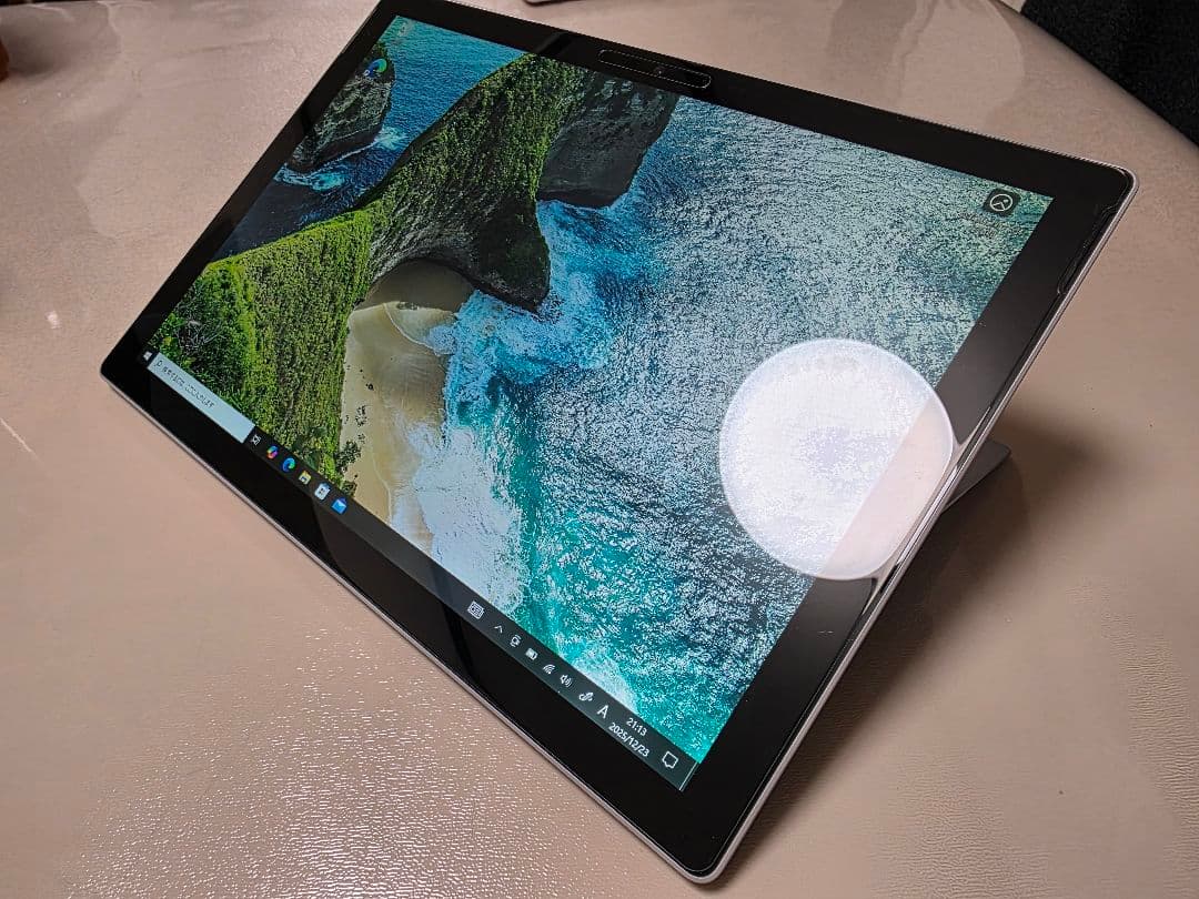 Microsoft Surface Pro5 12.3インチ シルバー