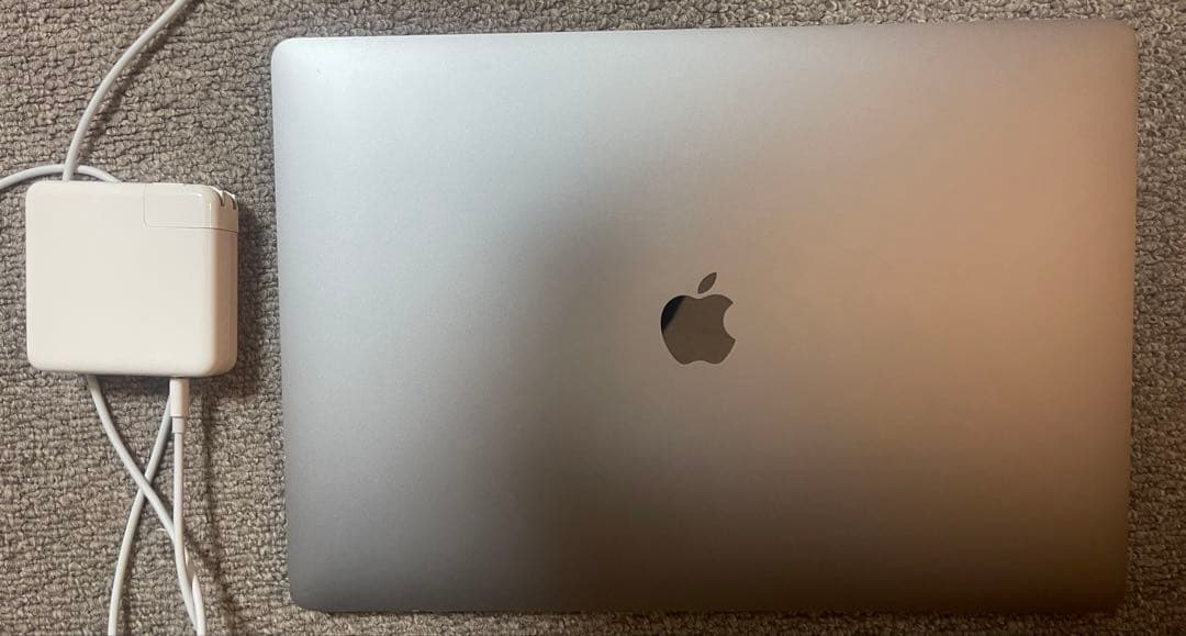 Apple MacBook Pro 16インチ スペースグレー