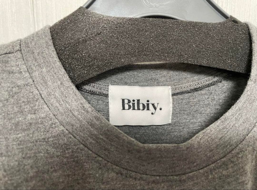 最終値下げ!Bibiy♡グレー DORA PEPURAMU TEE