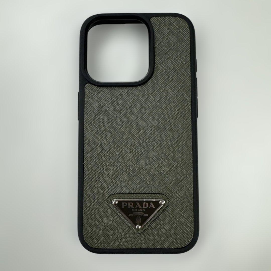PRADA iPhone15Pro ケース　ダークグリーン