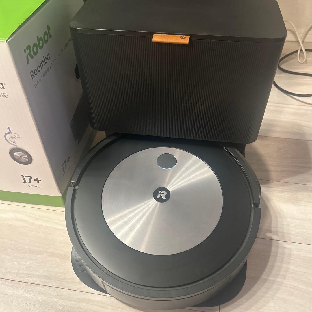 iRobot Roomba J7+ 本体