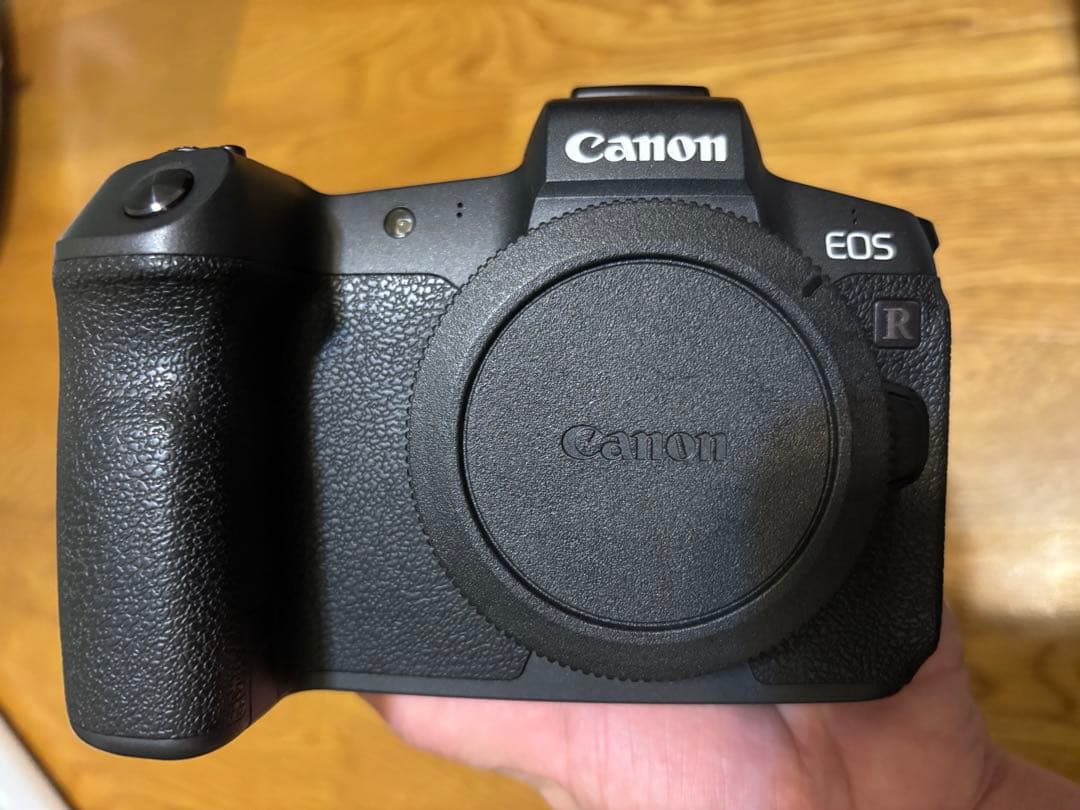 キヤノン　EOSRボディ