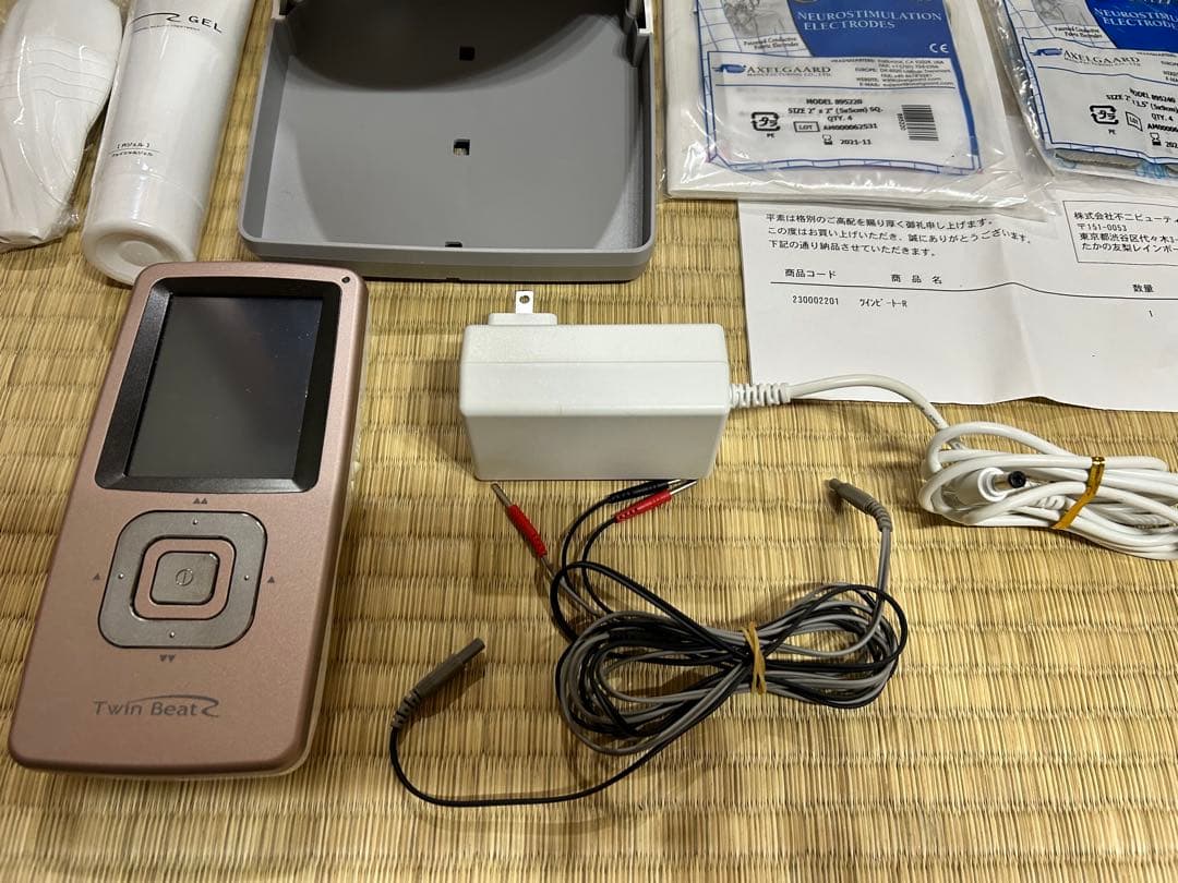 たかの友梨Twin Beat 美顔器