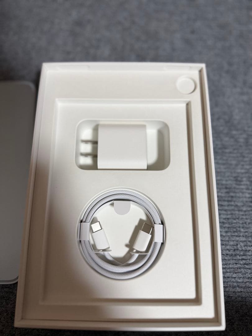 iPad mini7 (A17pro) Wi-Fi + Cellularモデル