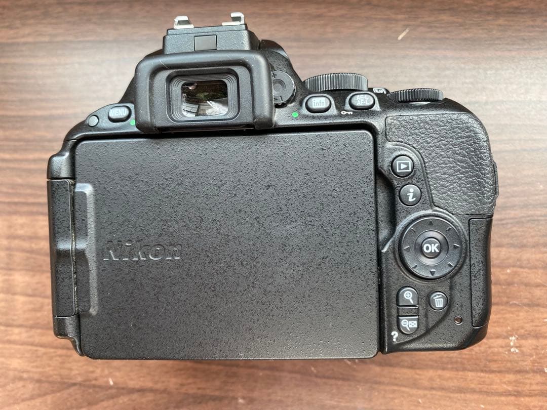 ショット数1558回★極上美品★Nikon ニコン D5500 レンズキット