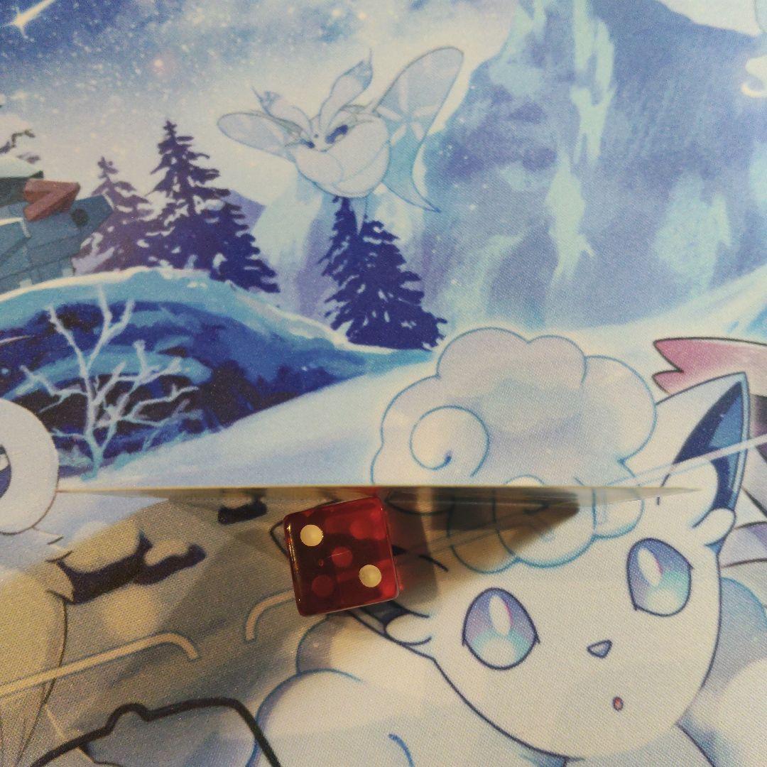 海で遊ぶピカチュウ