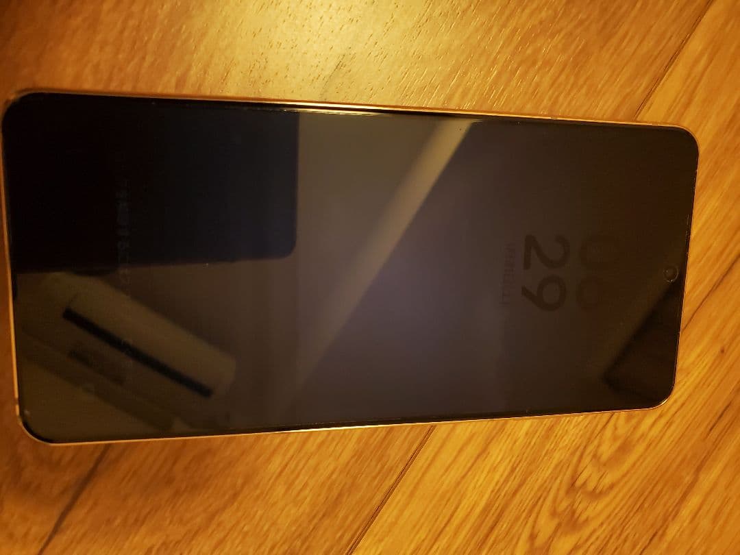 Samsung Galaxy S21 本体　SIMフリー