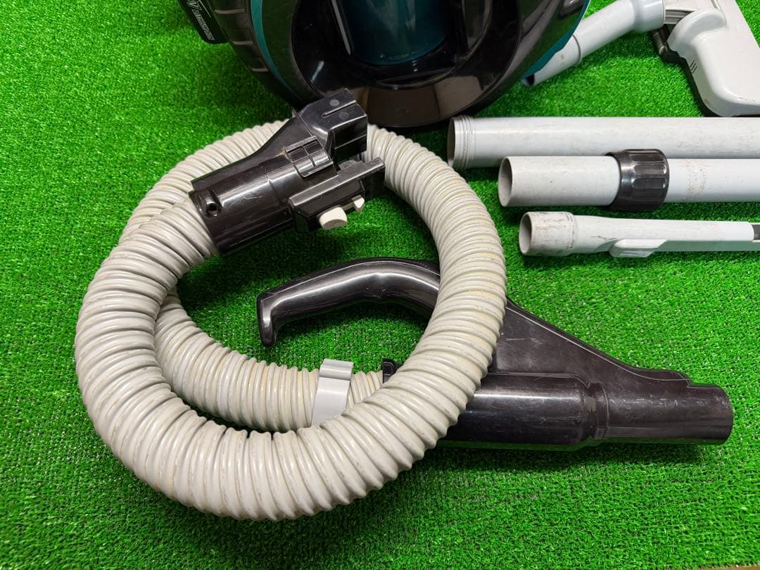 マキタサイクロン掃除機　充電式クリーナーCL500D 18V