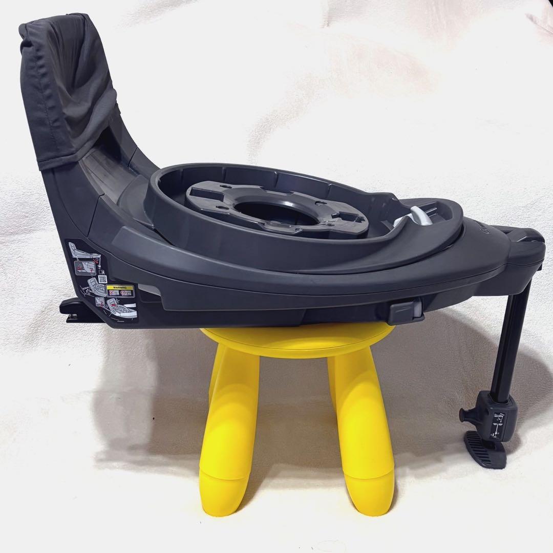 極美品✨ Combi THE S 乗せ換えベース　コンビ　ザエス