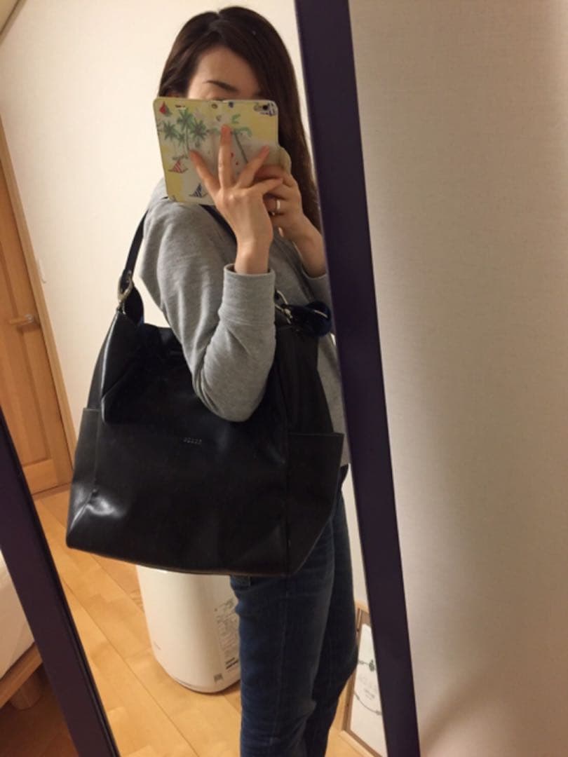 HMAEN アエナ　Pippen（レザーショルダーバック）