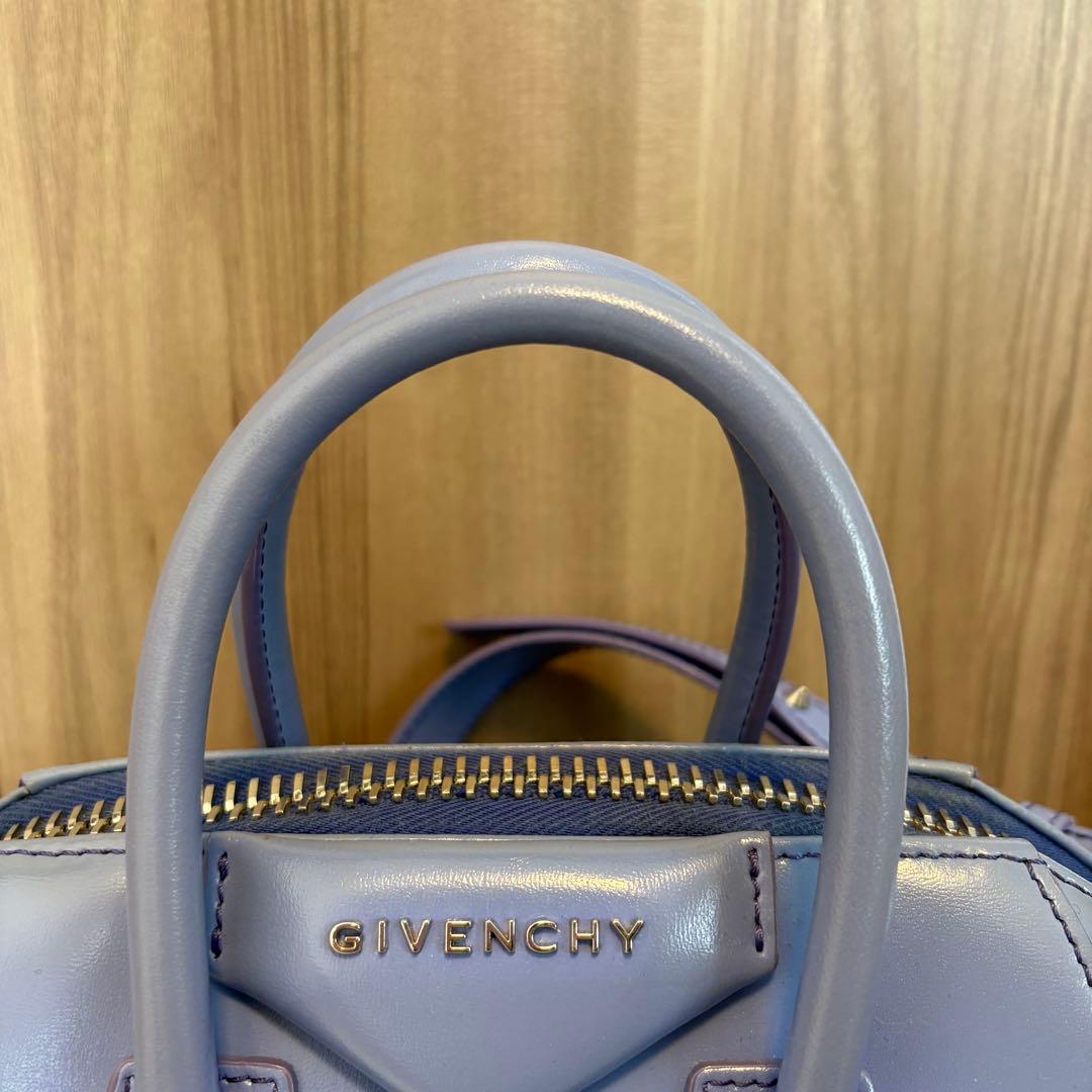 GIVENCHY アンティゴナ　ミニ　インディゴブルー　羊革100%