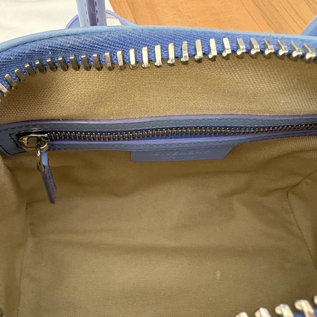 GIVENCHY アンティゴナ　ミニ　インディゴブルー　羊革100%