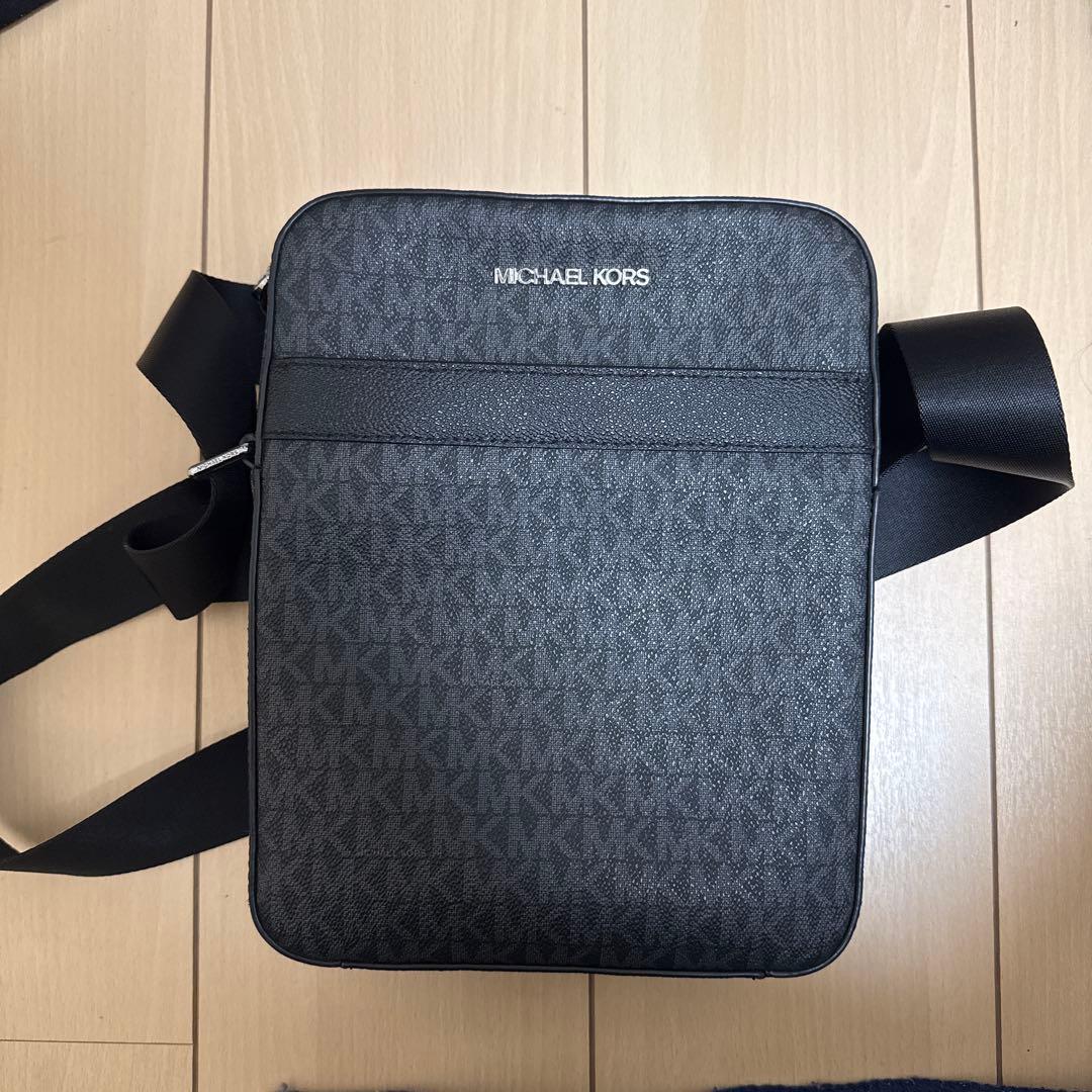 MICHAEL KORS モノグラムショルダーバッグ
