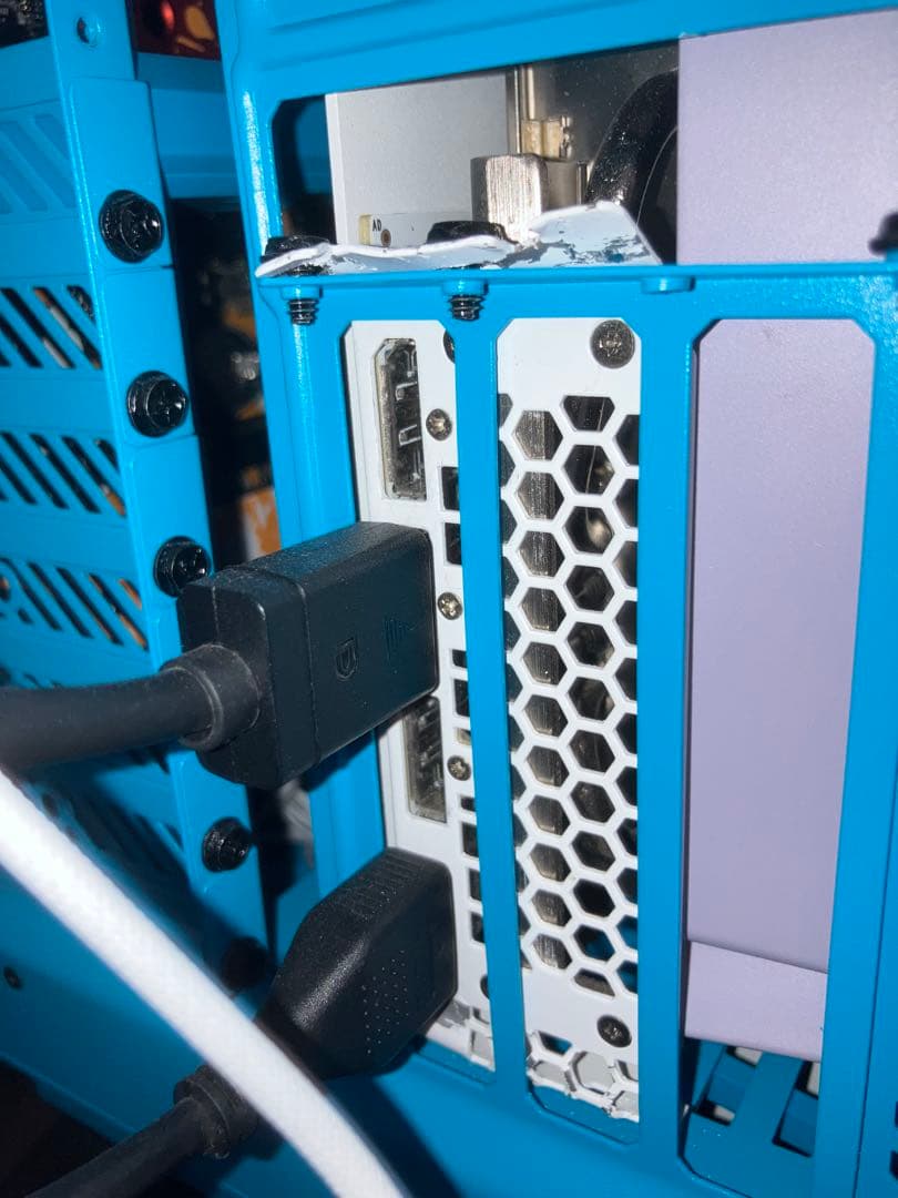 「稀少品」Yeston 櫻瞳花嫁 RTX 4070ti メルカリ限界値です。