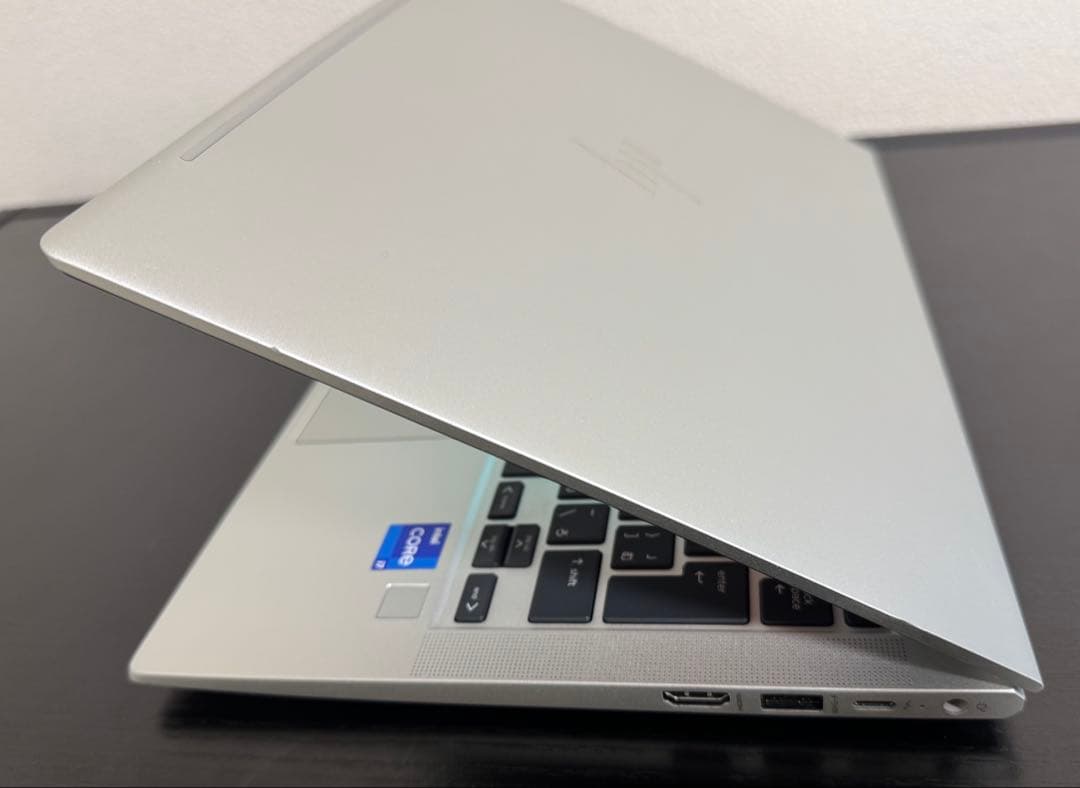 累積2806 HP 630/G10 i7 16GB 512GB 指紋・顔認証