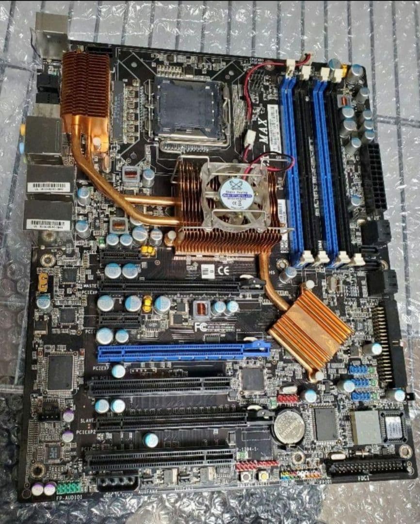 IN9 32X-MAX abit製 背面が青く光る　LGA775 ※ジャンク品