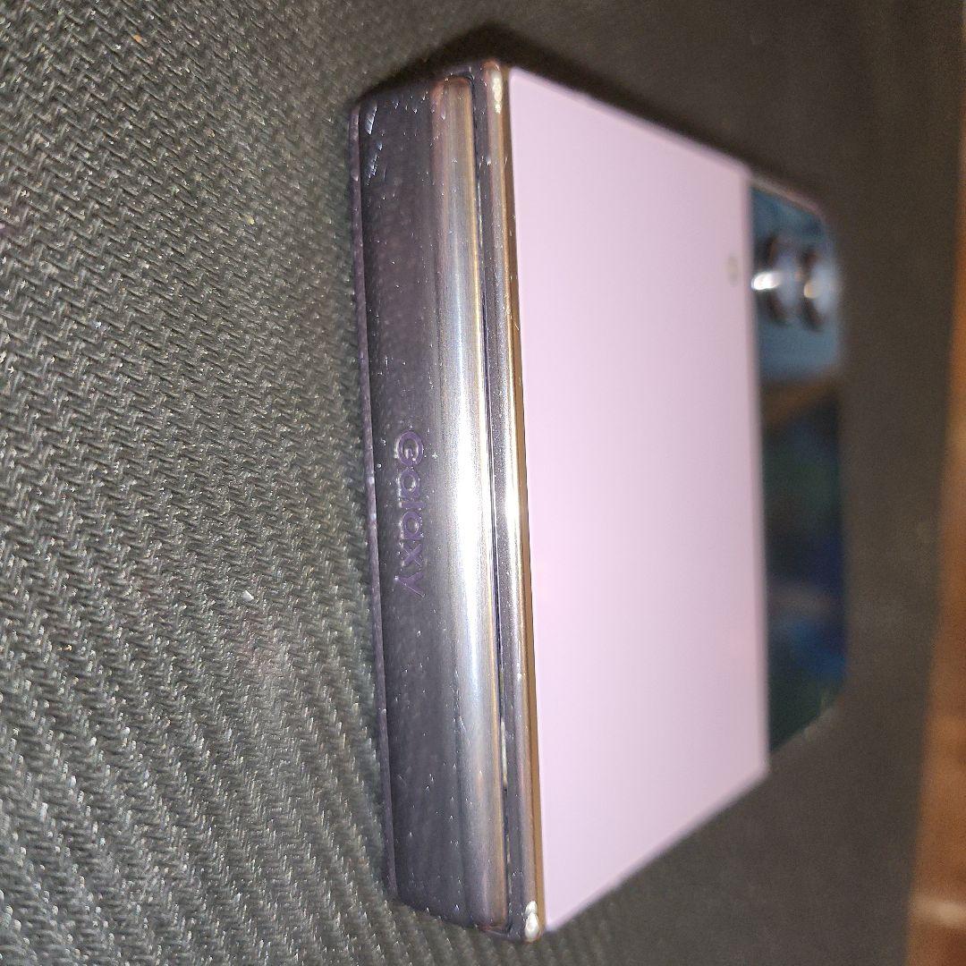 SCG17 Galaxy Z flip4 折りたたみスマートフォン ブラック