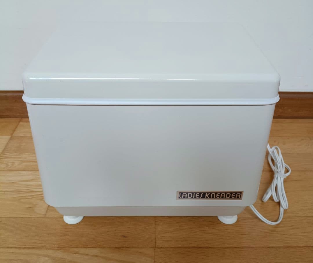 LADIE KNEADER 生地こね機 ホワイト