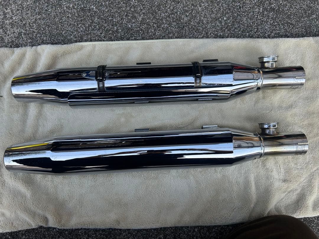 00〜06ハーレーソフティル用　デイトナテーパードスリップオンマフラー　JMCA