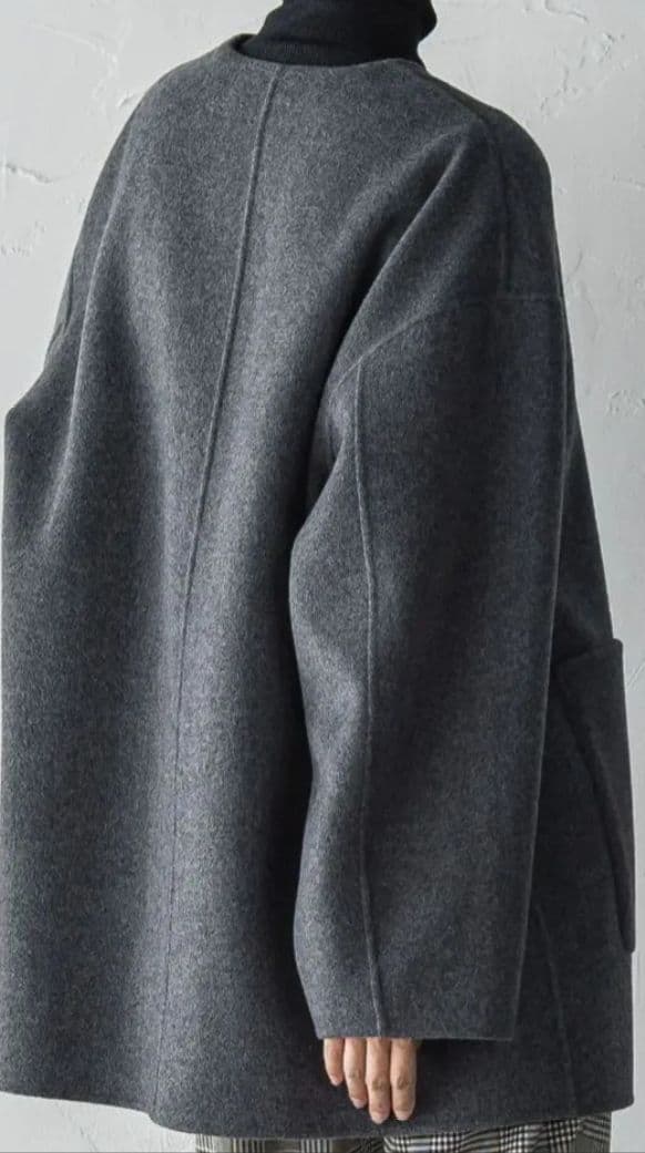 la.f...ラエフ ノーカラーリバーコート