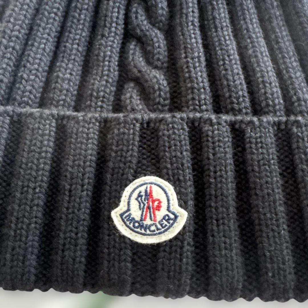 Moncler 黒 ニット帽 リブ編み