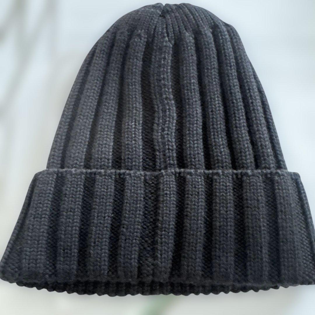Moncler 黒 ニット帽 リブ編み
