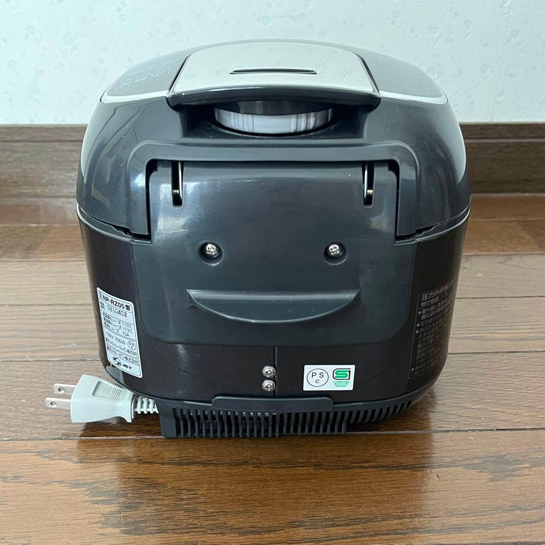 圧力IH炊飯器 NP-RZ05型 黒色 ZOJIRUSHI 取扱説明書付き 3合
