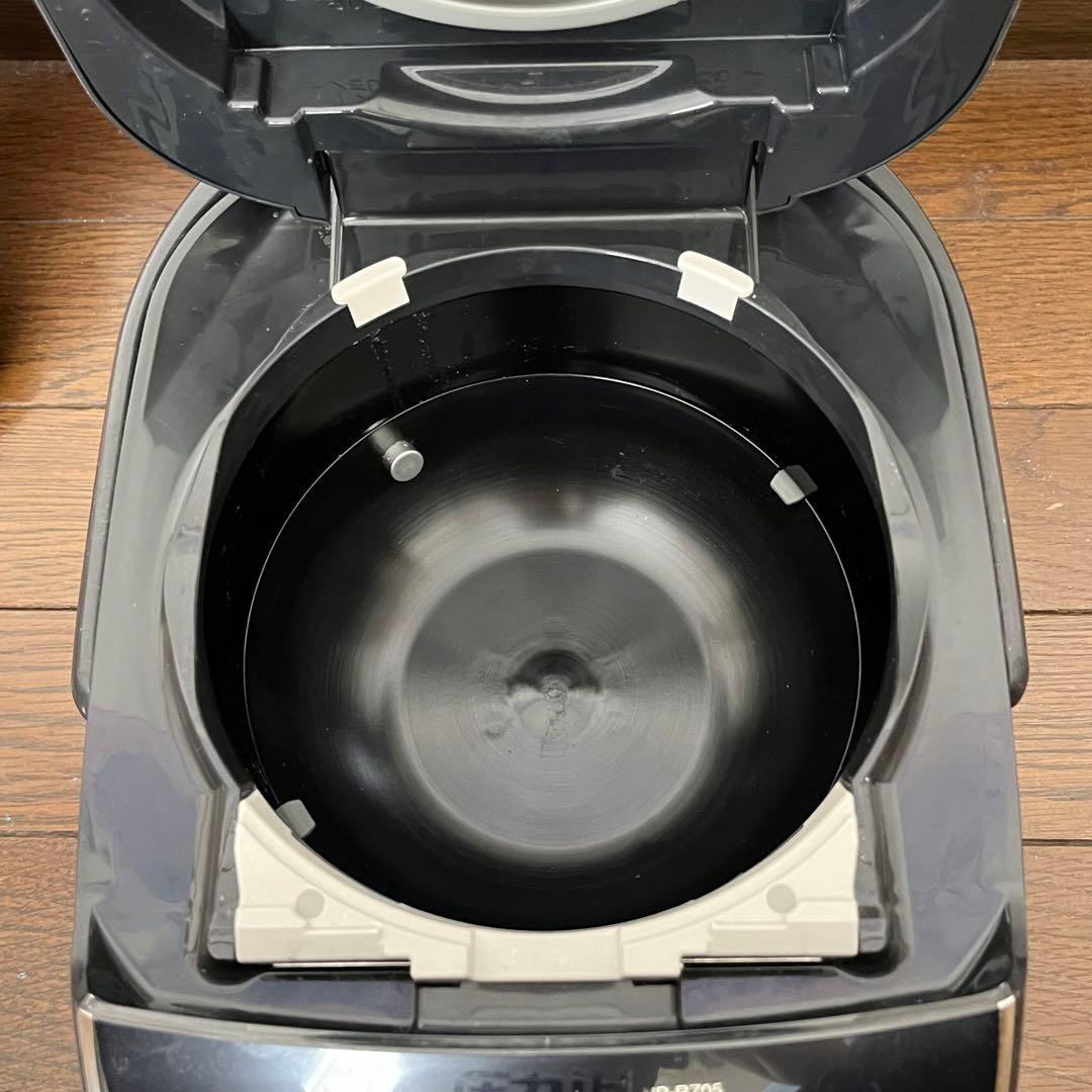 圧力IH炊飯器 NP-RZ05型 黒色 ZOJIRUSHI 取扱説明書付き 3合