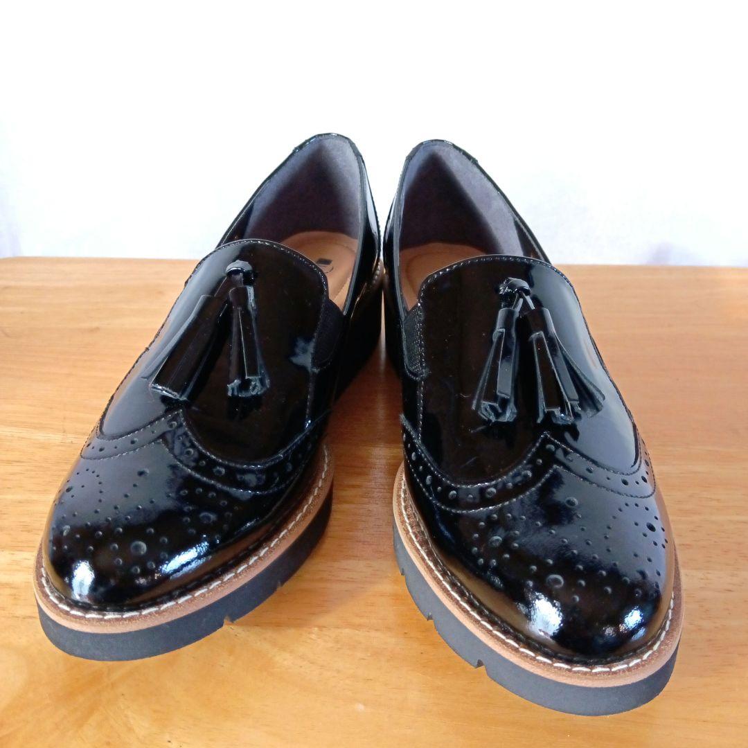 極美品◆DIANA ダイアナ WELLFIT エナメル タッセル ブラック