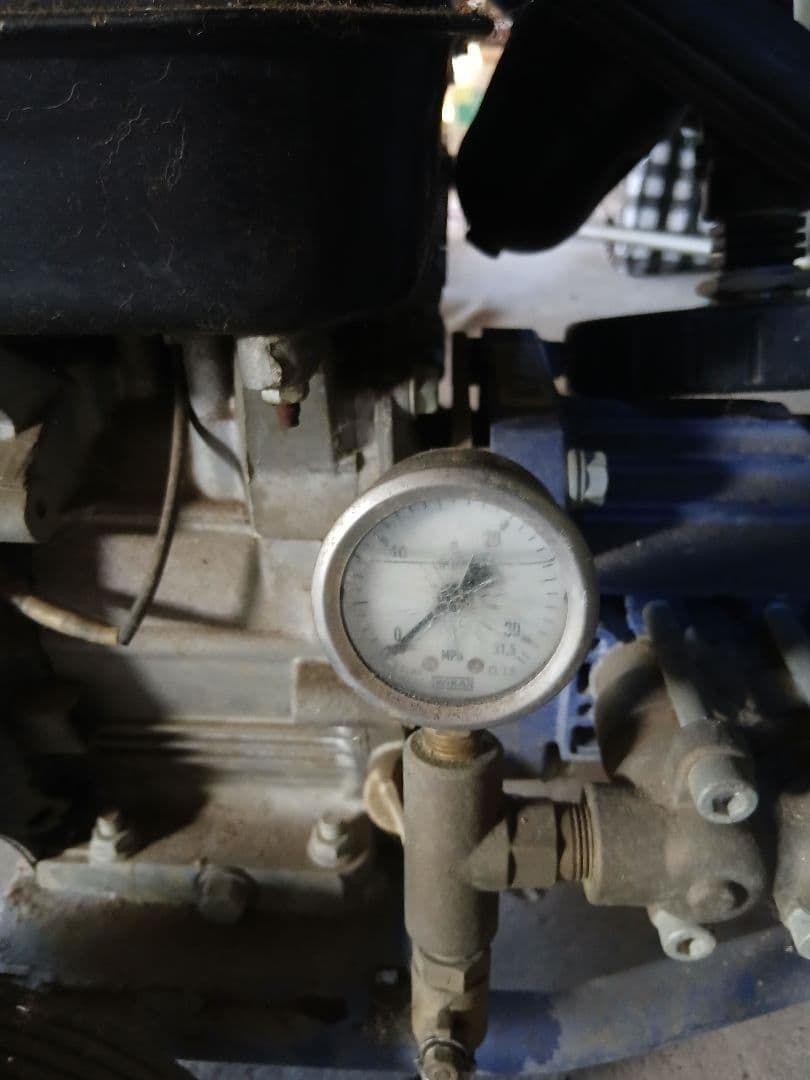 エンジン高圧洗浄機　値下げ不可