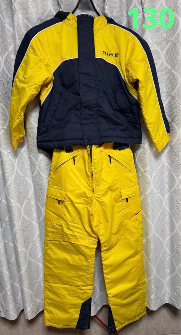【新品未使用】　NIKE ナイキ　スキーウェア上下　キッズ子ども用　130