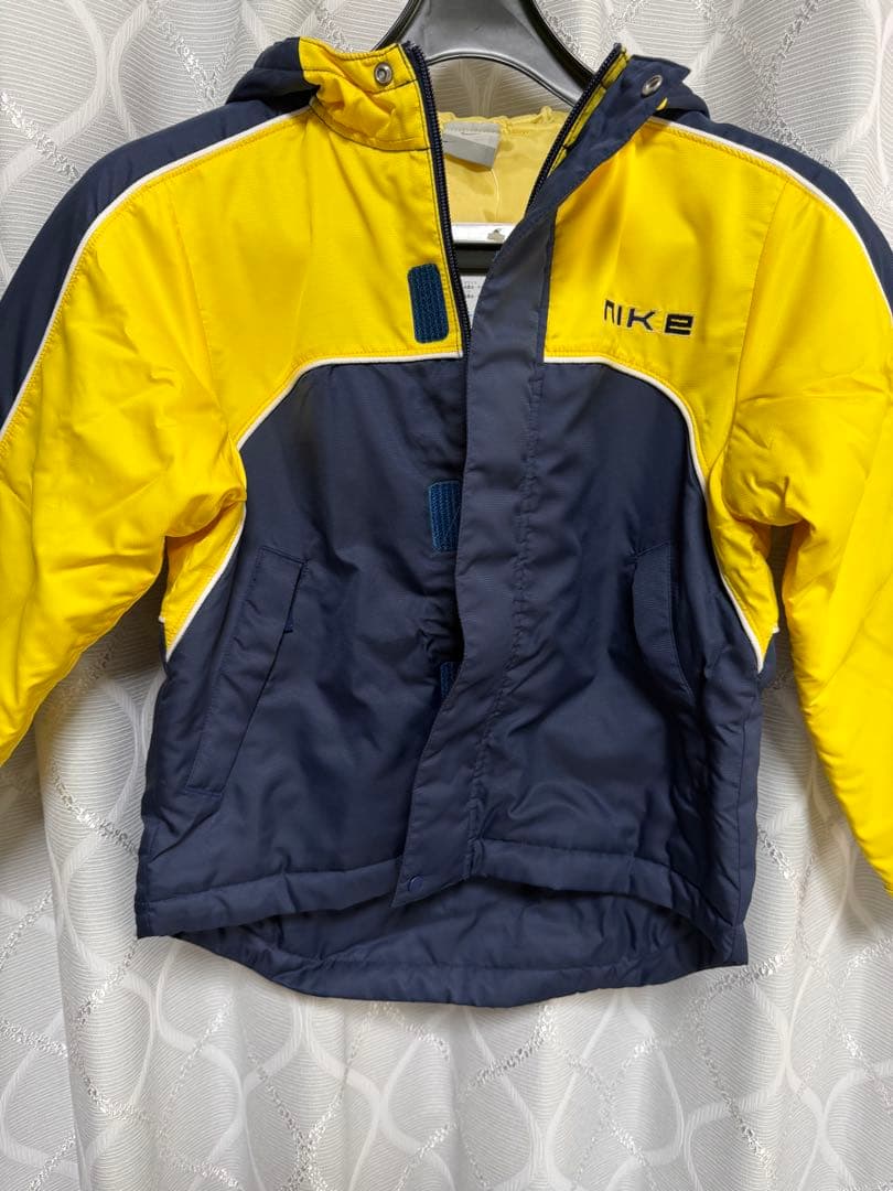 【新品未使用】　NIKE ナイキ　スキーウェア上下　キッズ子ども用　130