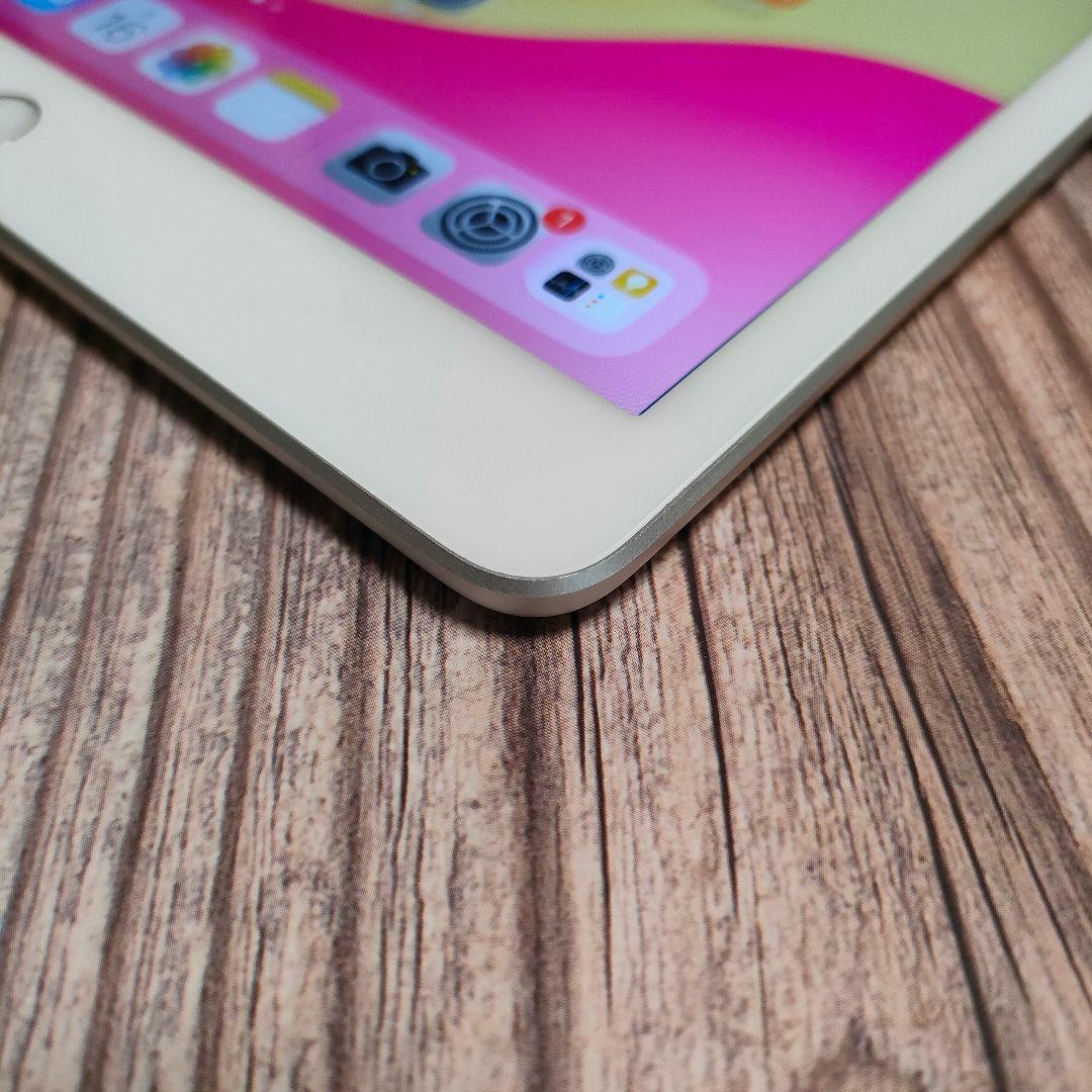 iPad 第7世代 128GB SIMフリー シルバー 超美品