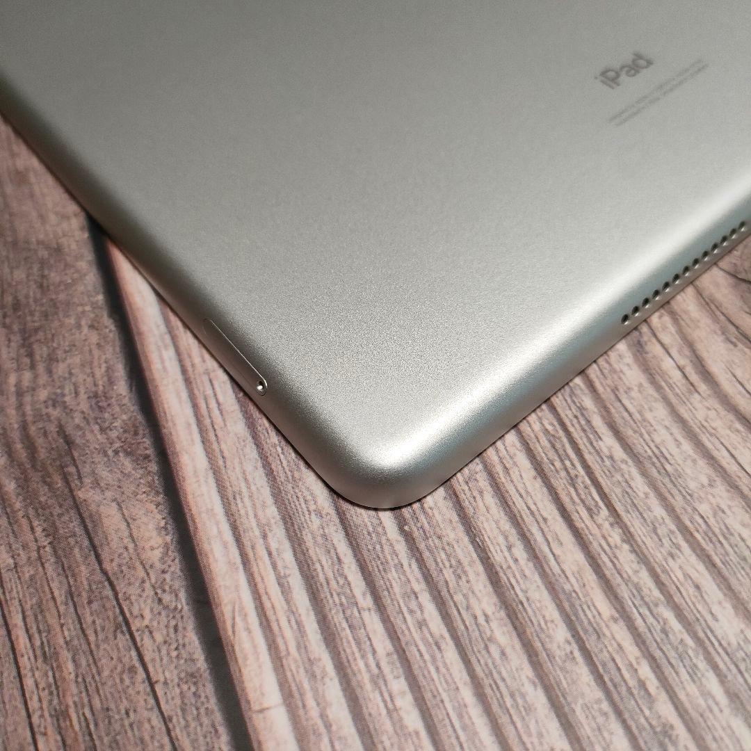 iPad 第7世代 128GB SIMフリー シルバー 超美品