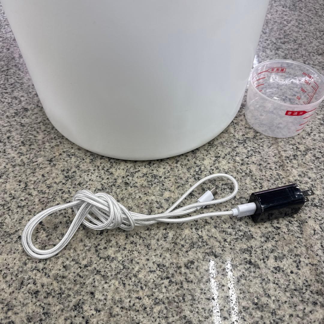 ★OoBLE オーブル 真空保存容器 ホワイト 13L キッチン 小物 格安