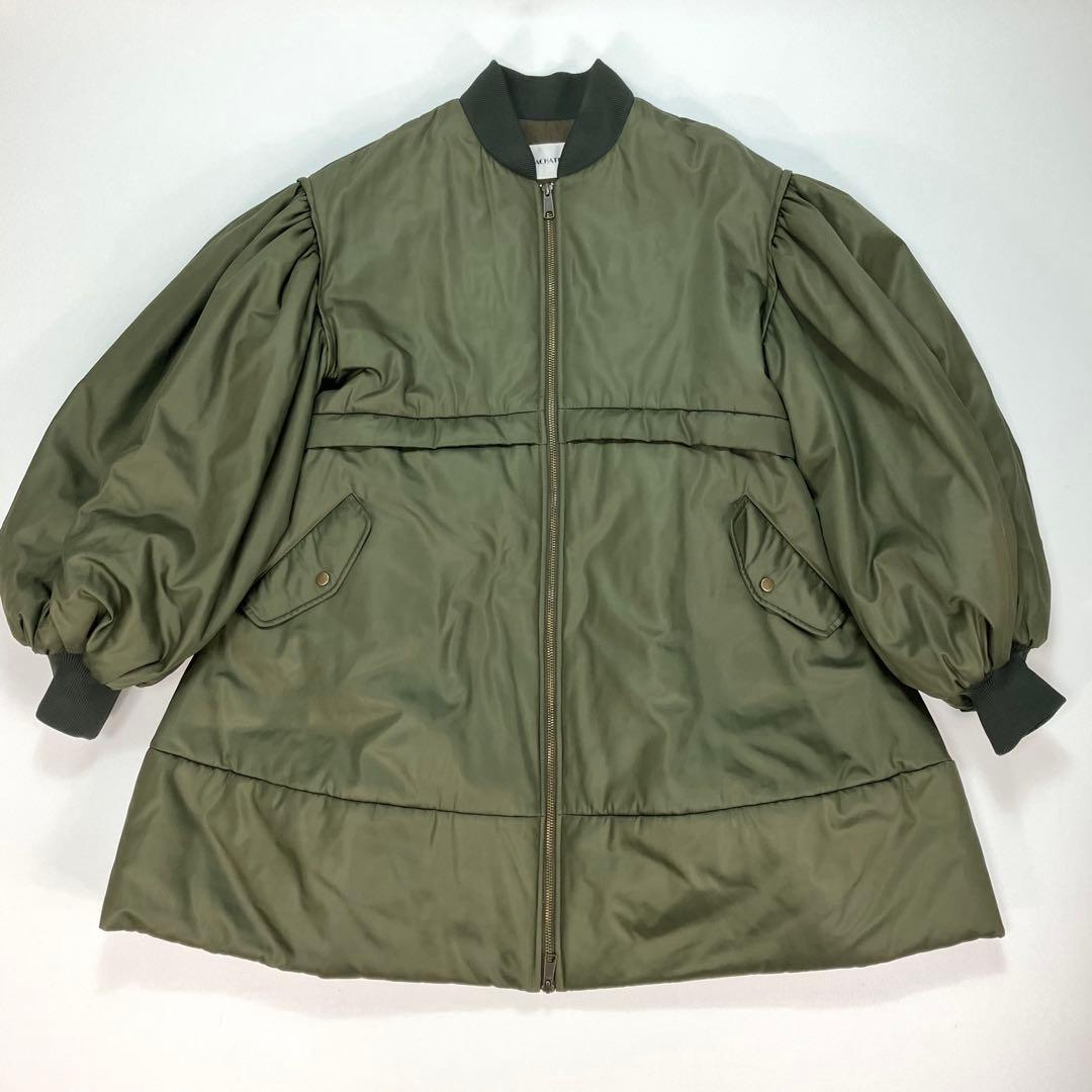 美品✨マチャット トップサーモフォルムコート　カーキ　フリーサイズ