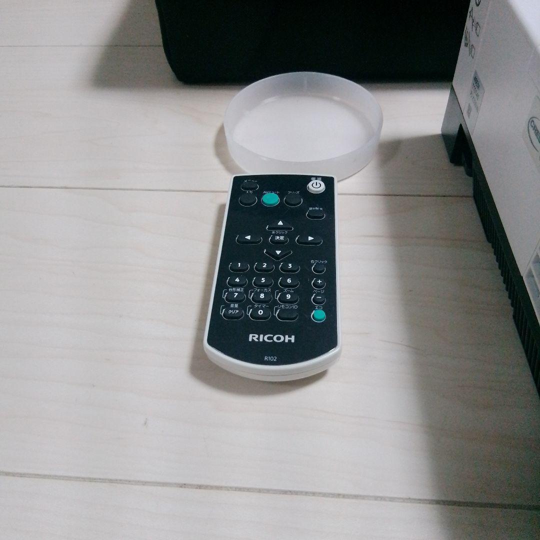 【美品】RICOH PJ X3351N ランプ371h 完動品