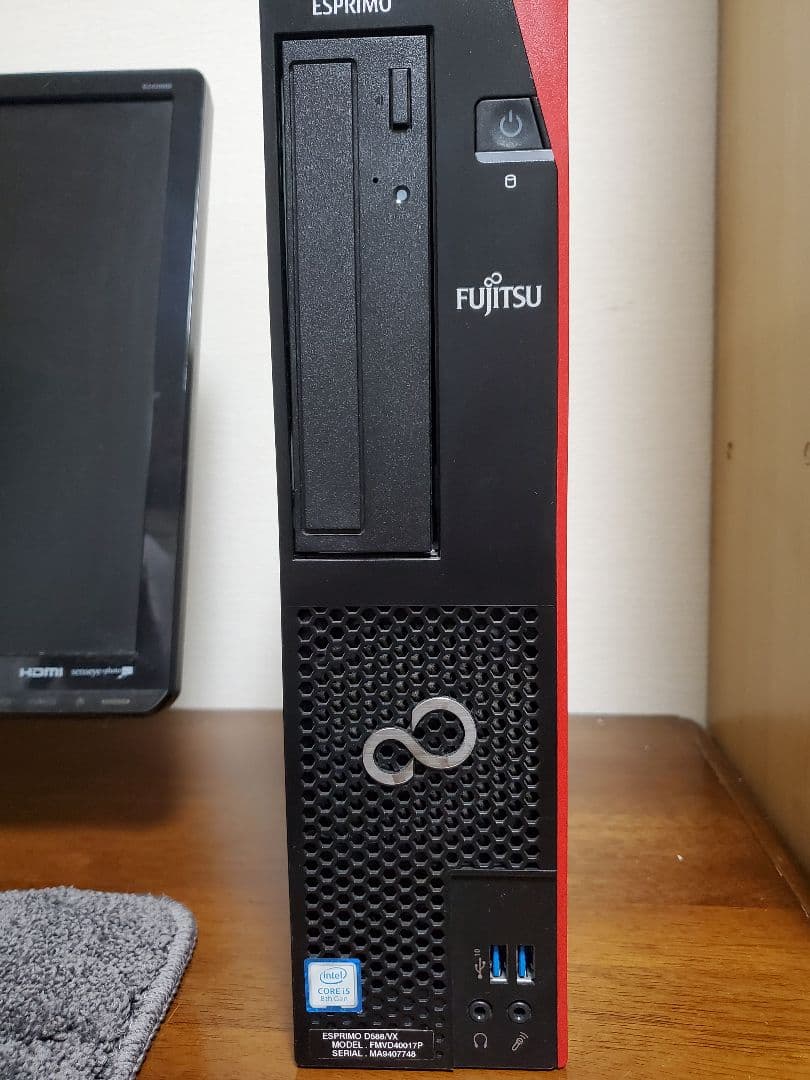 新品SSD換装済 fujitsu製ESPIMO D588/VX i5-8500