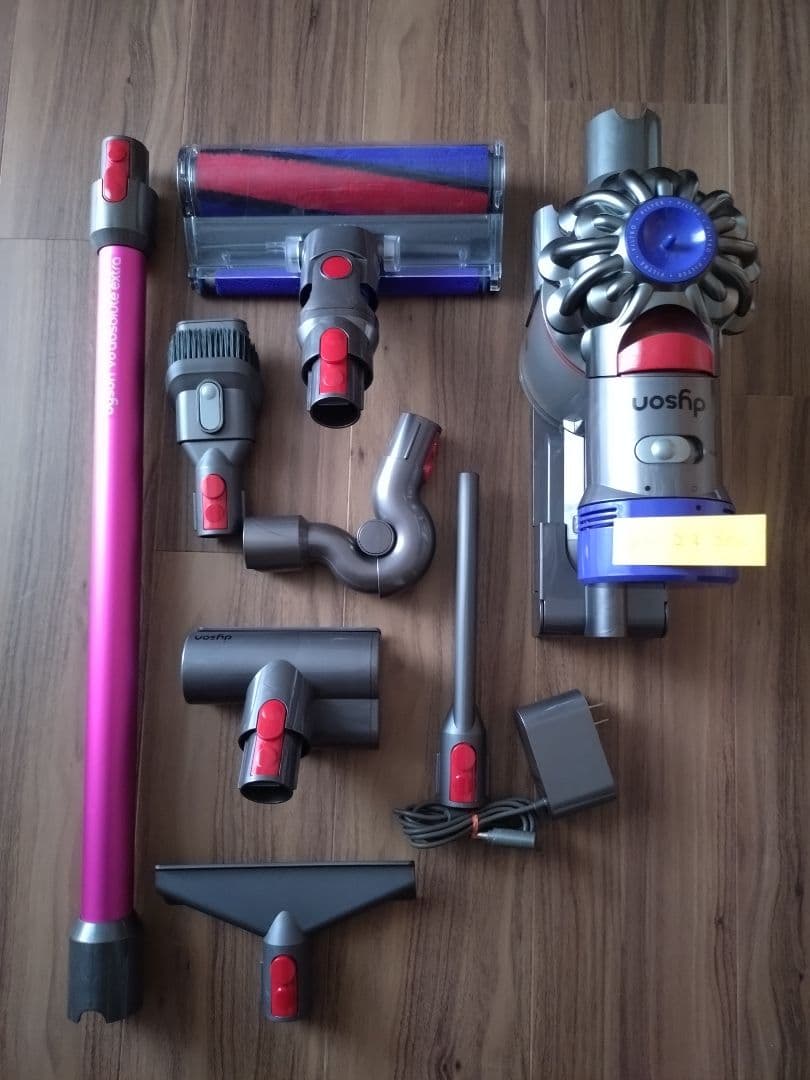 dysonダイソン　Ｖ８コードレスクリーナー②
