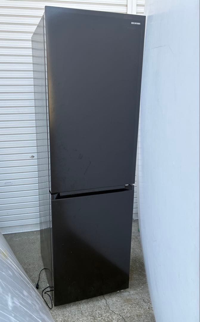 アイリスオーヤマ ノンフロン冷凍冷蔵庫 IRSN-27A-B 2021年製