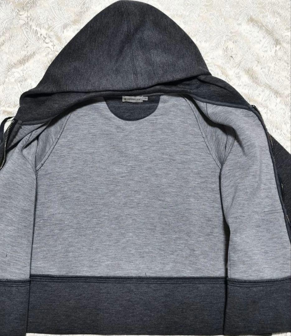 ダークグレー パーカー
