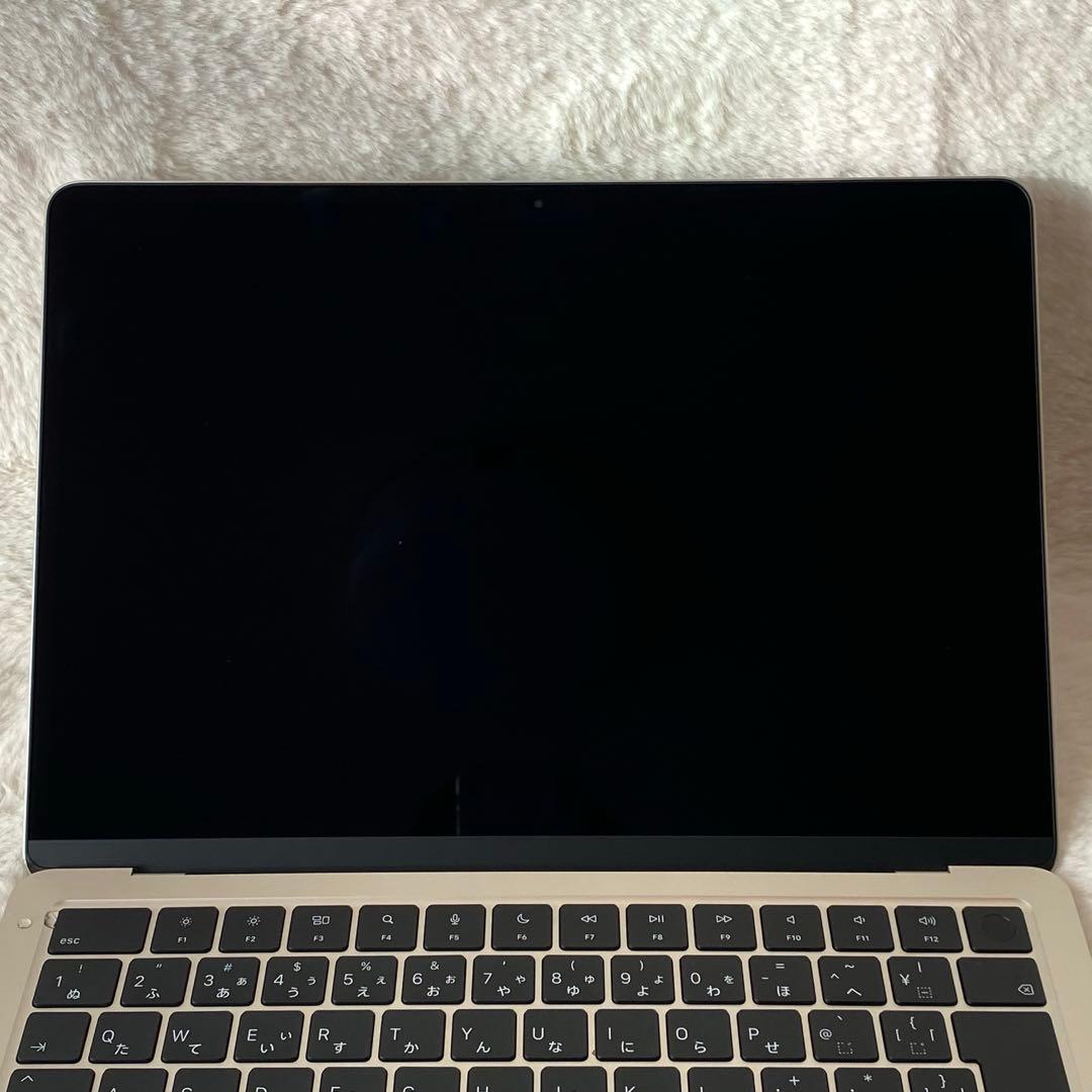 ほぼ未使用　M2 13インチMacBook Air 16G 256GB SSD