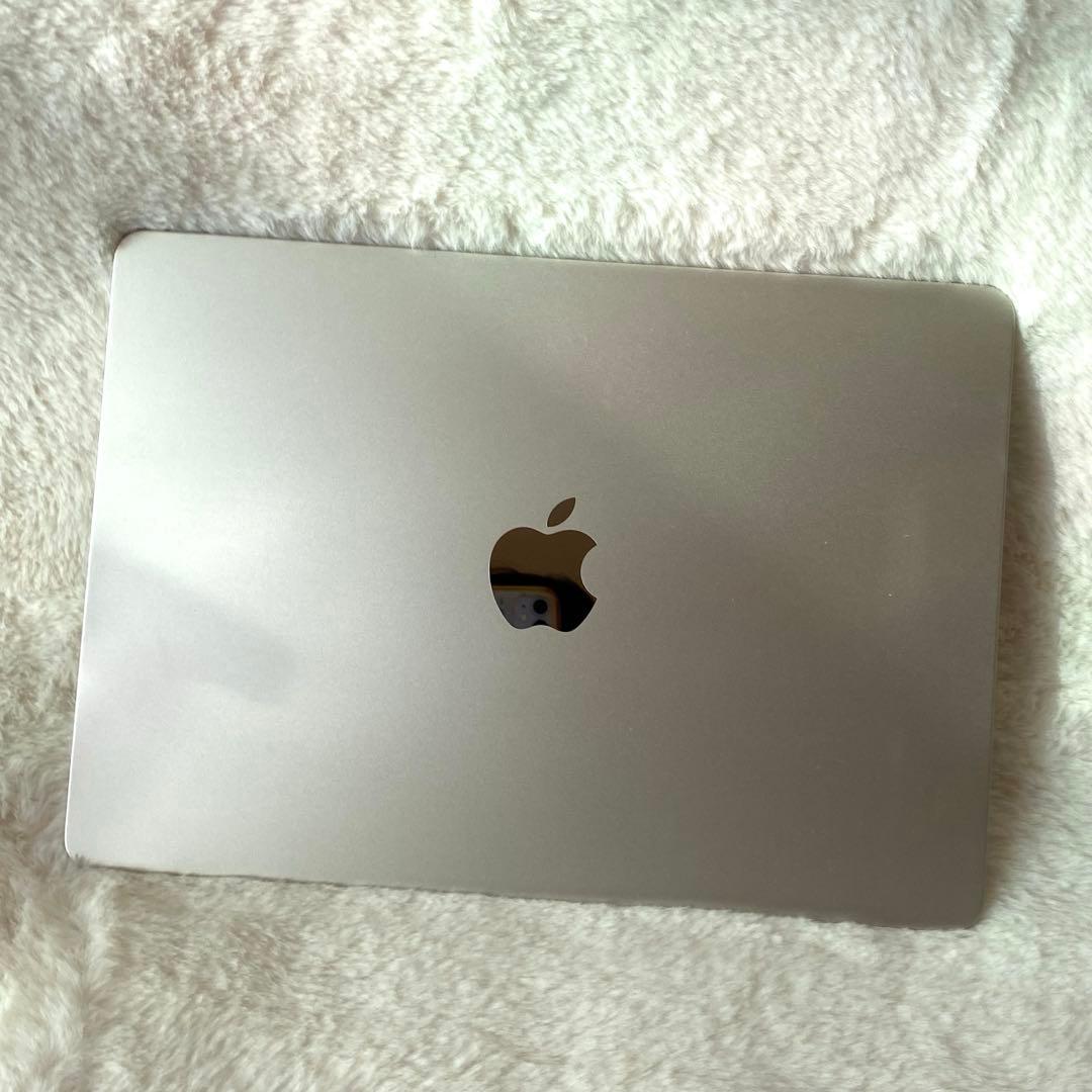 ほぼ未使用　M2 13インチMacBook Air 16G 256GB SSD